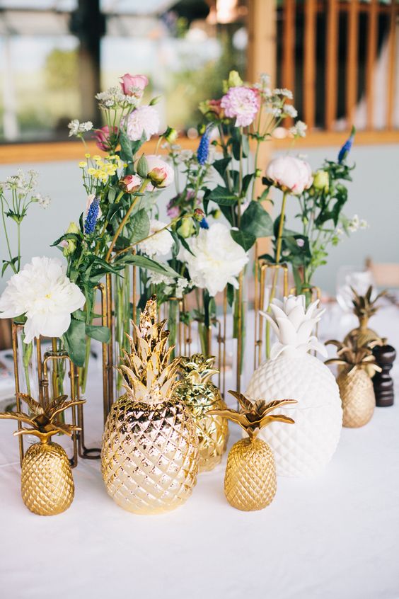 Pineapple_Wedding_Ideas